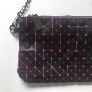 Bao bao issey miyake black and pink crossbody